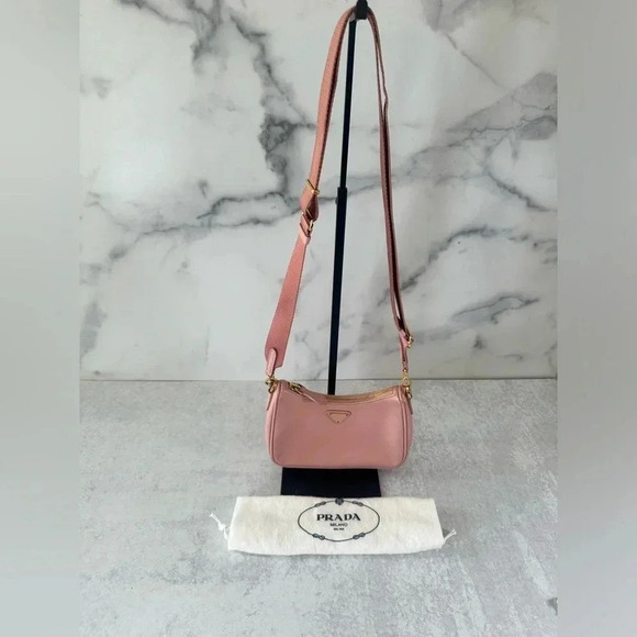 Prada Re-Edition Saffiano Bag - Picture 6 of 9